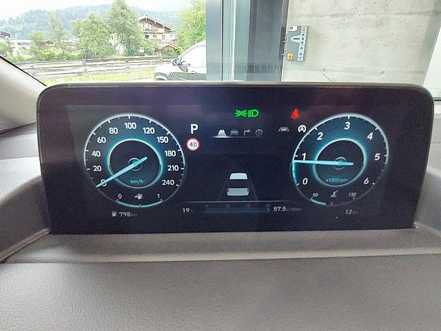Hyundai Staria  2,2 CRDi Luxury Line 4WD DCT Aut.