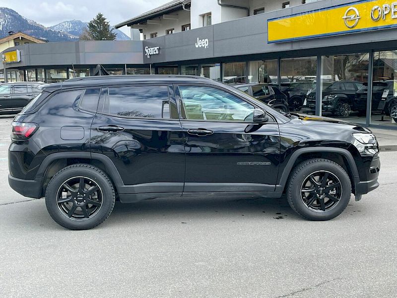 Jeep Compass Upland Plug-In Hybrid 4xe