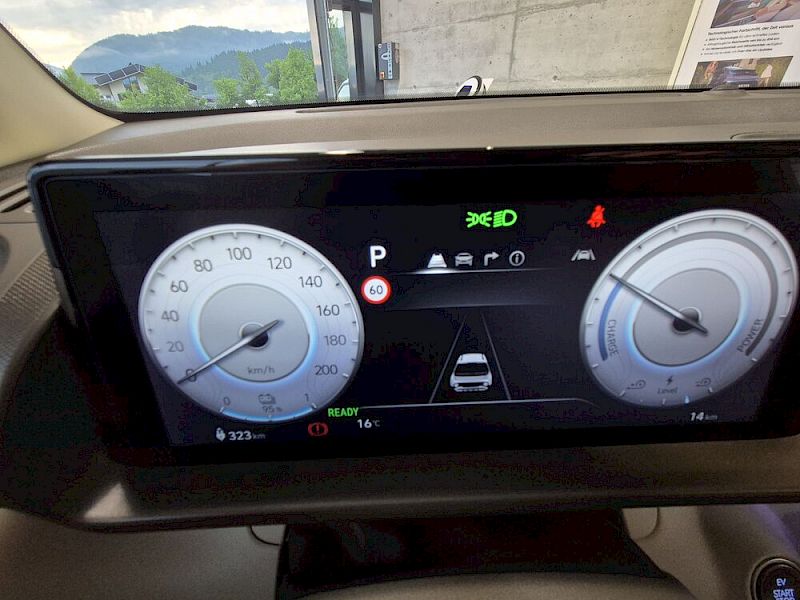 Hyundai Inster INSTER Trend Line BEV 49 kW/h - r5t42-P3-O1/4/5