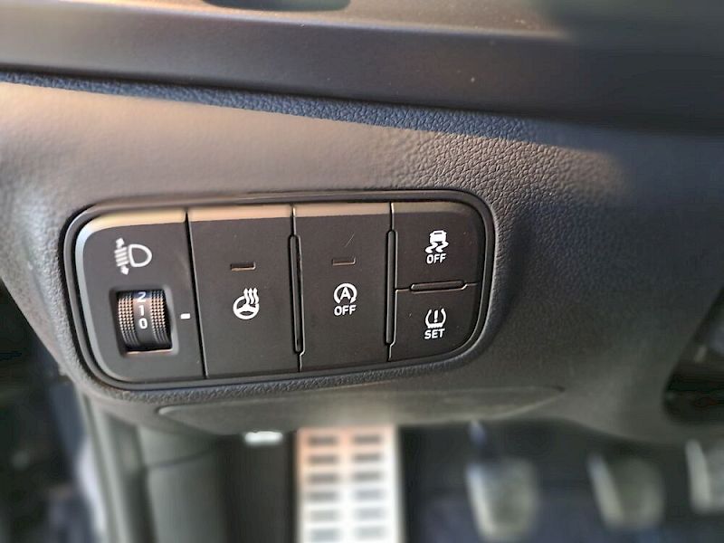 Hyundai Bayon BAYON i-Line Plus 1,0 T-GDI - y1bp2