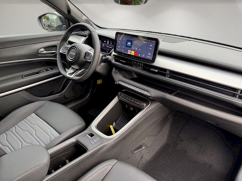 Jeep Avenger Upland Mild-Hybrid 4xe